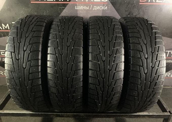 Nokian Tyres Hakkapeliitta R 215/70 R16 100R