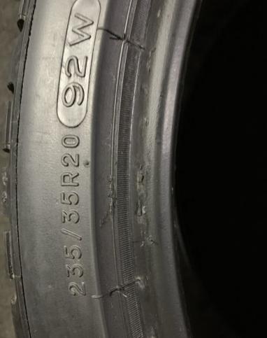 Michelin Pilot Alpin 235/35 R20