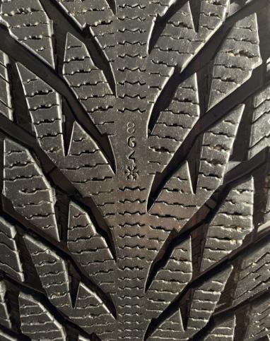 Nokian Tyres Hakkapeliitta R3 SUV 275/45 R20