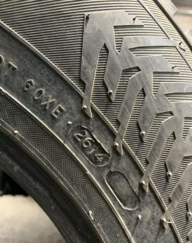 Nokian Tyres Hakkapeliitta 8 SUV 215/70 R16 100T