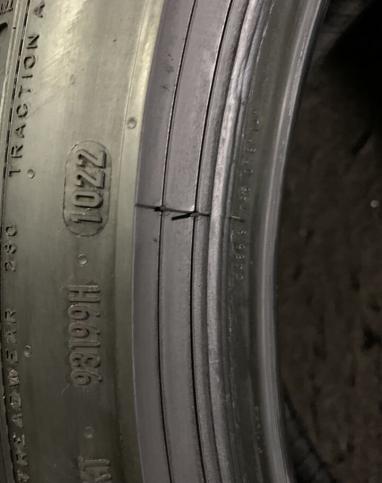 Pirelli P Zero 245/40 R19