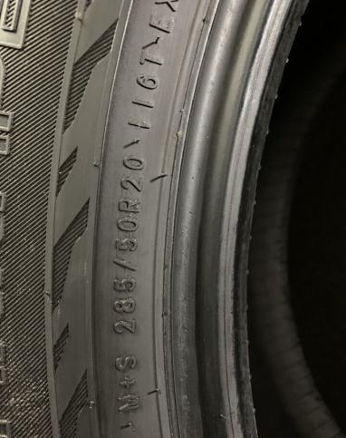 Nokian Tyres Hakkapeliitta 9 SUV 285/50 R20