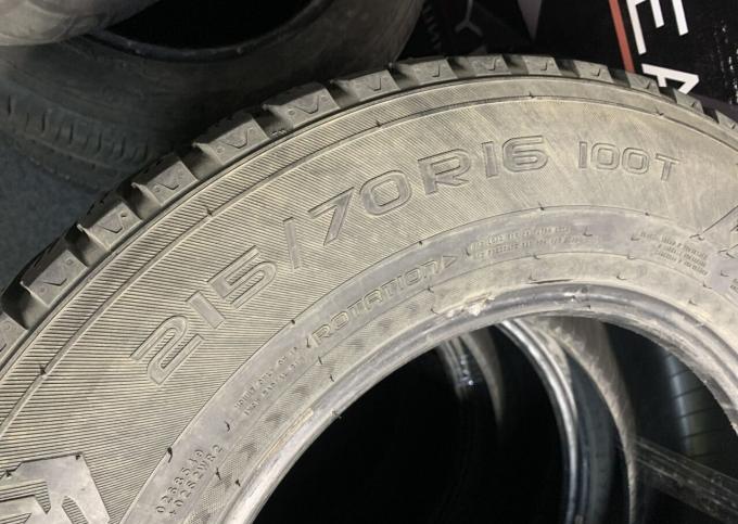 Nokian Tyres Hakkapeliitta 8 SUV 215/70 R16 100T