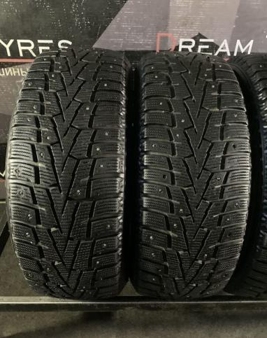 Roadstone Winguard Spike 215/55 R16 97T