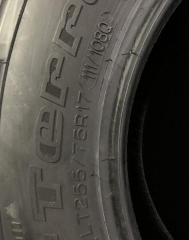 Bfgoodrich Mud-Terrain T/A KM2 255/75 R17