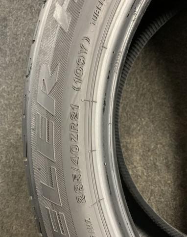 Bridgestone Dueler H/P 285/40 R21