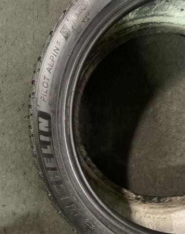 Michelin Pilot Alpin 5 245/40 R19 98V