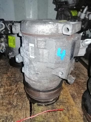 Компрессор кондиционера на MITSUBISHI GRANDIS N84W 4472205432