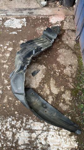 Подкрылок Toyota Noah AZR60 53875-28100