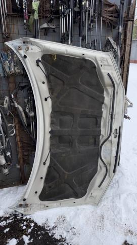 Капот Mitsubishi Chariot Grandis N84/N94