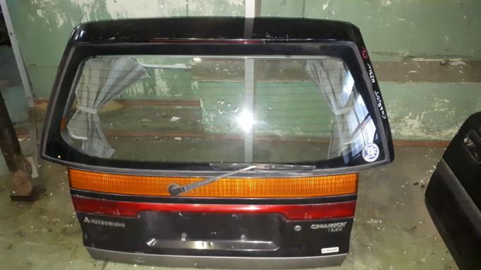 Дверь багажника Mitsubishi Space Wagon 2