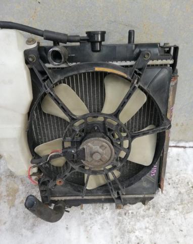  Радиатор основной Daihatsu Sirion M100A EJ 