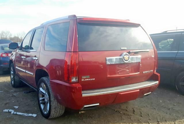 Запчасти на Cadillac Escalade 900 Platinum