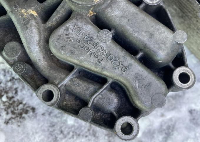 Корпус масляного фильтра на Range Rover, 3.0 л.245 9X2Q-6B624-BA