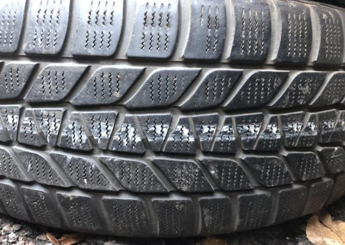 Bridgestone Blizzak LM-25 205/55 R17