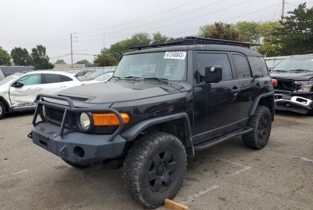 Toyota FJ cruiser разбор запчасти