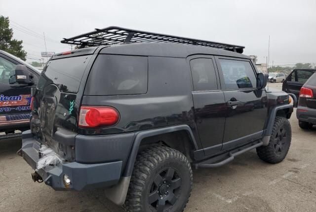 Toyota FJ cruiser разбор запчасти