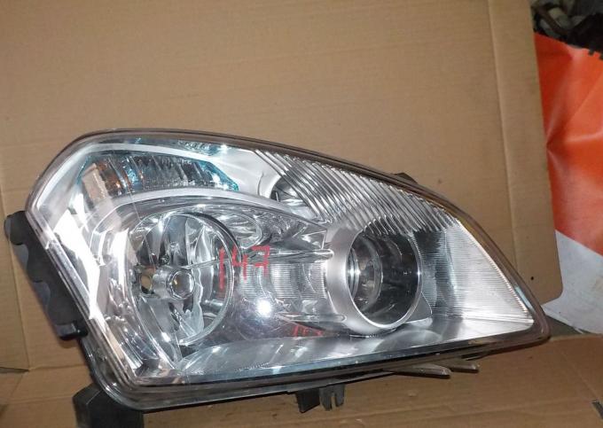 Nissan Qashqai Фара 26010JD90A