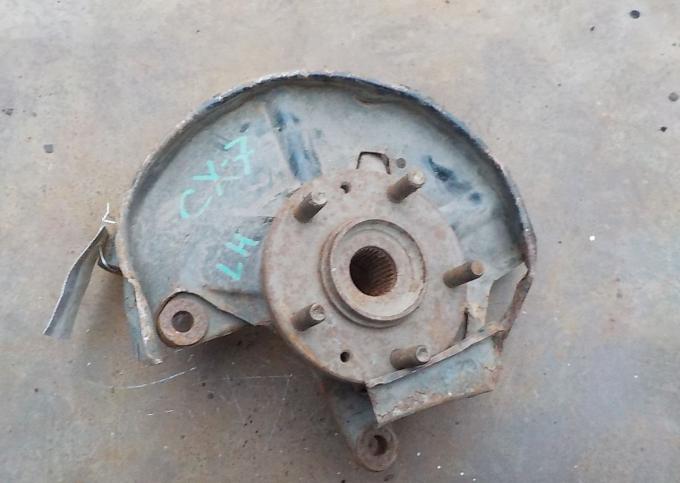 Mazda CX 7 Кулак L20633020A