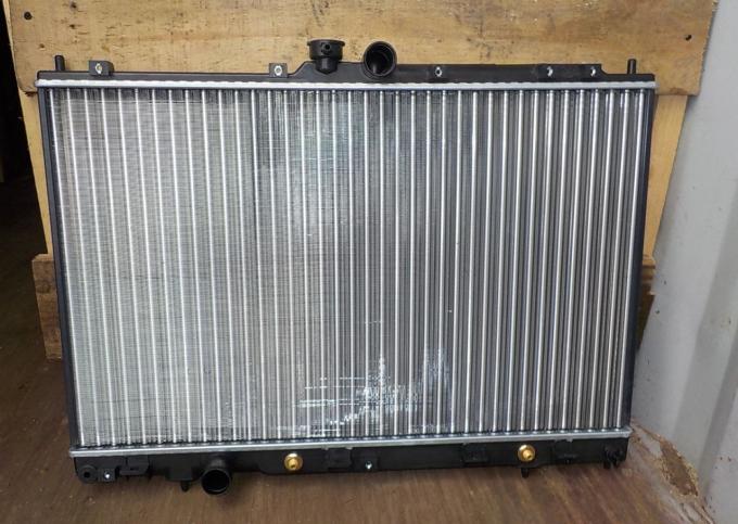 Mitsubishi Outlander Радиатор MR431506