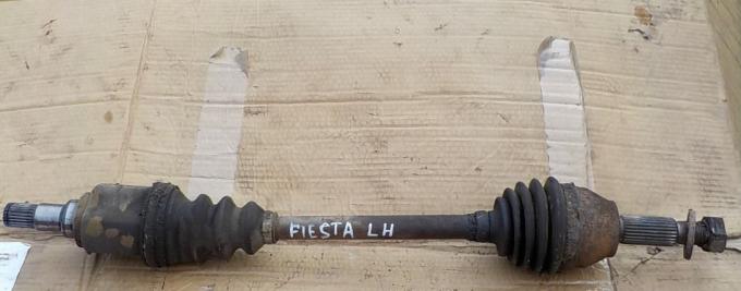 Ford Fusion привод 1520669 1468579