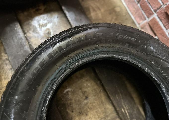 Sailun Ice Blazer Alpine 215/65 R16 98H