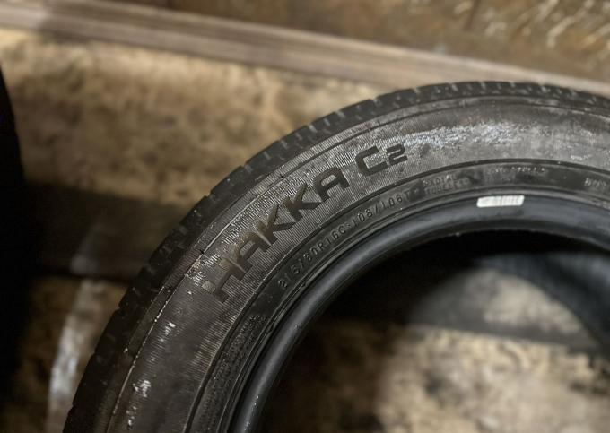 Nokian Tyres Hakka C2 215/60 R16C 108T