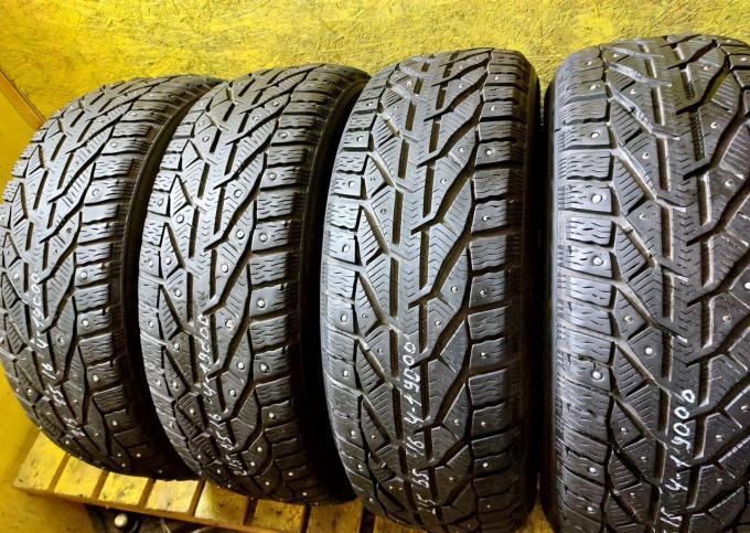 Tigar SUV Ice 215/65 R16 102T