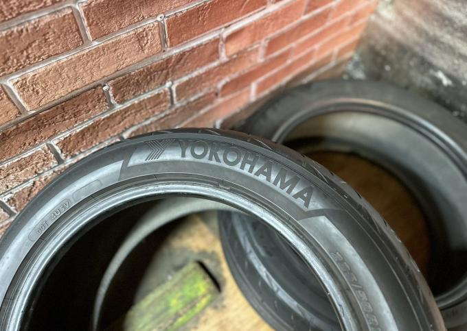 Yokohama Advan Fleva V701 235/50 R18 97V