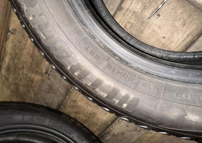 Goodyear Ultragrip Ice Arctic 215/60 R16 99T