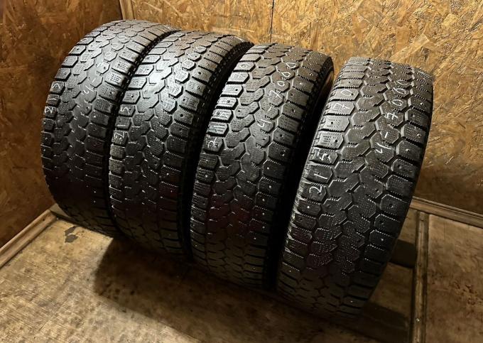 Yokohama Ice Guard F700Z 215/70 R16 100Q