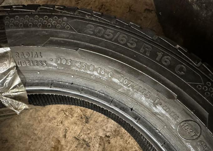 Continental ContiVanContact 100 205/65 R16C 107T
