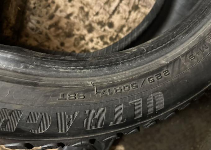 Goodyear Ultragrip Ice Arctic 225/50 R17 98T