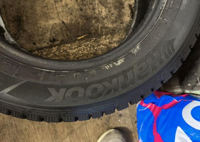 Hankook Ventus V8 RS H424 215/60 R16 99T