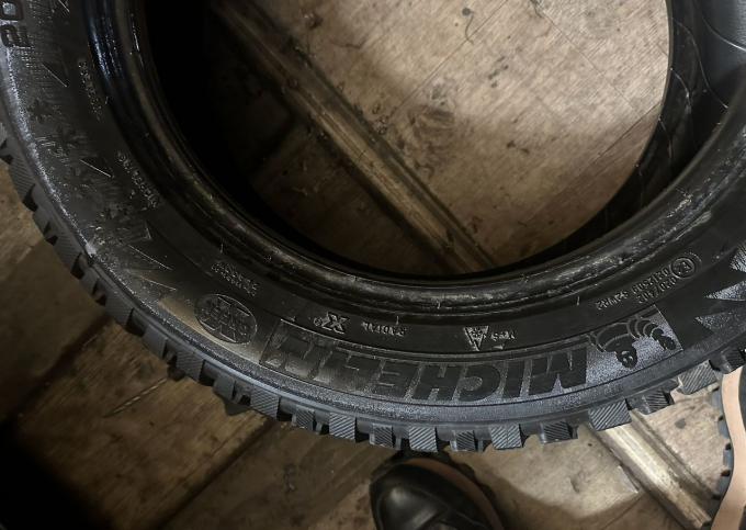 Michelin X-Ice North 3 205/55 R16 94T