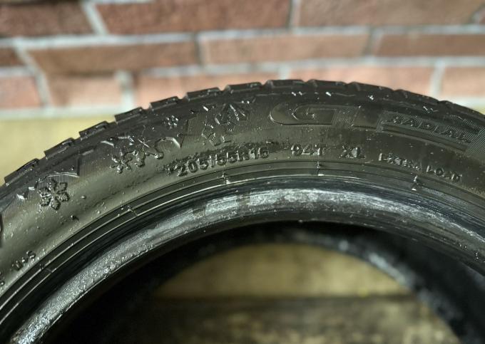 GT Radial IcePro 3 205/55 R16 94T