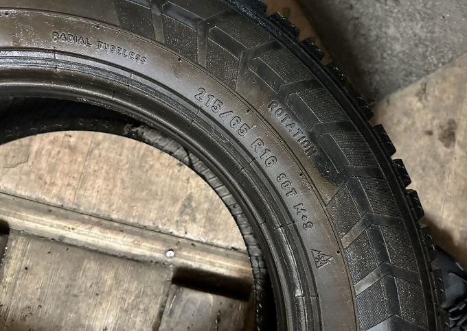 Amtel NordMaster Evo 215/65 R16 98T