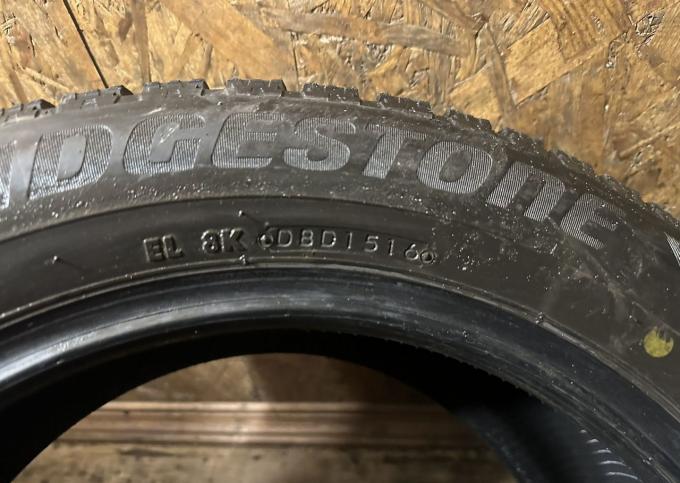 Bridgestone Blizzak Spike-02 205/55 R16 91T