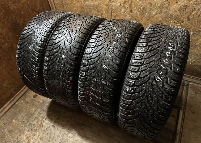 Nokian Tyres Hakkapeliitta 9 215/60 R16 99T