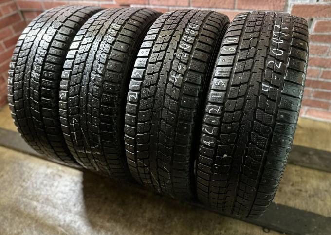 Dunlop SP Winter Ice 01 215/60 R16 95T