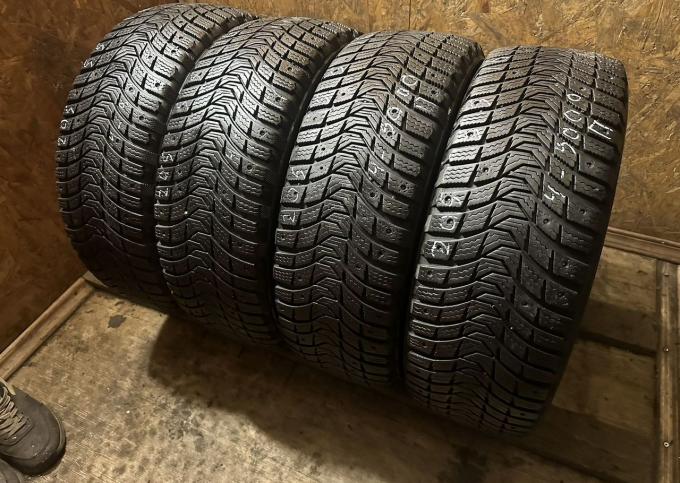Michelin X-Ice North 3 205/55 R16 94T