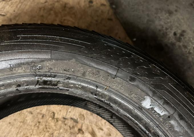 Yokohama Ice Guard Stud IG35 205/60 R16 96T