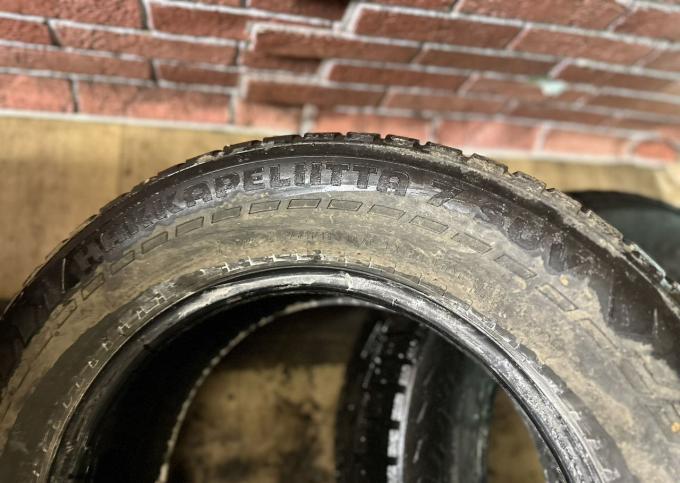 Nokian Tyres Hakkapeliitta 7 215/65 R16 102T