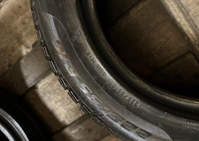 Pirelli Winter Sottozero 3 225/55 R16 99H