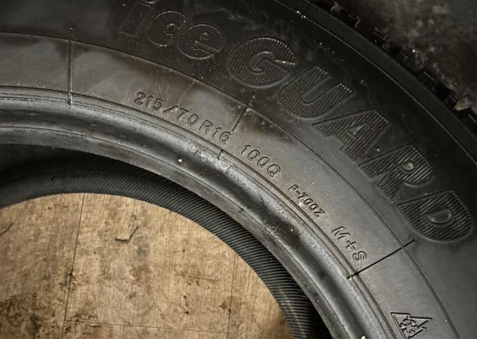 Yokohama Ice Guard F700Z 215/70 R16 100Q