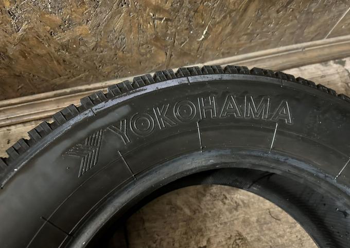 Yokohama Ice Guard F700Z 215/70 R16 100Q