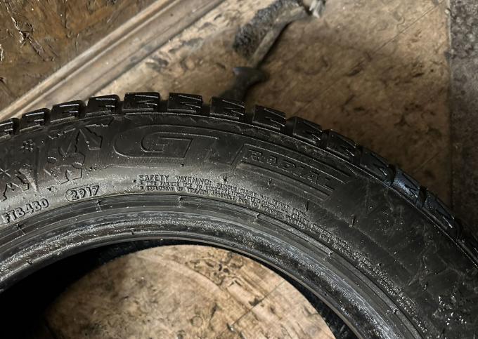 GT Radial IcePro 3 215/60 R16 99T