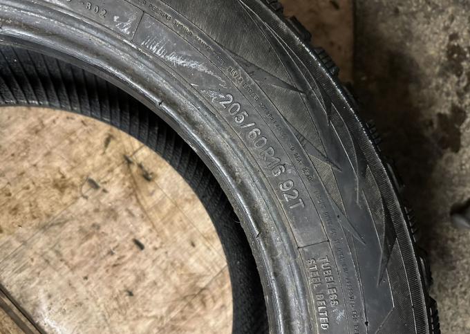 Toyo Observe G3-Ice 205/60 R16 92T