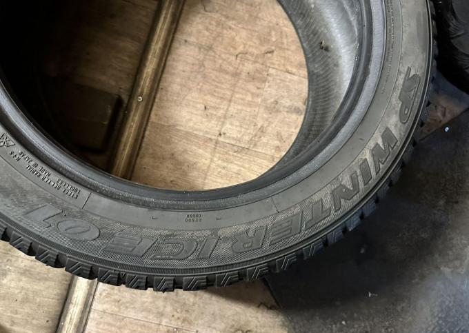 Dunlop SP Winter Ice 01 225/55 R16 98T
