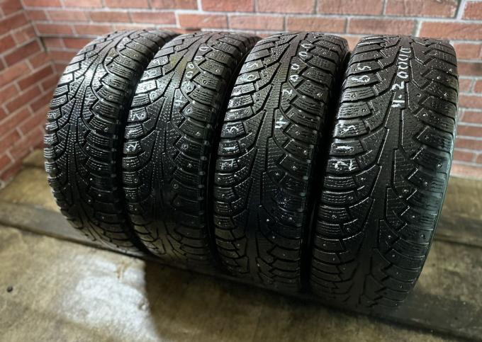 Nokian Tyres Hakkapeliitta 5 215/65 R16 102T